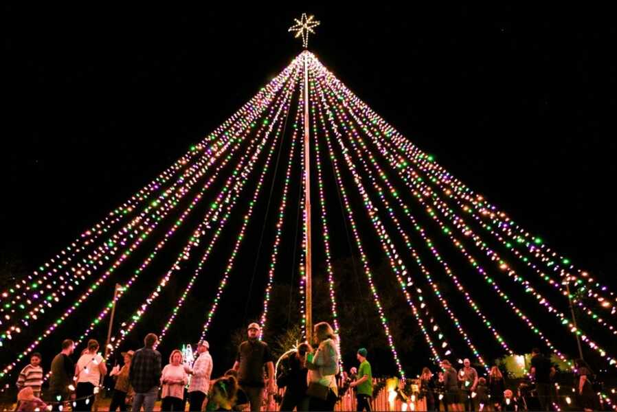 Lakeway Tree of Lights 2021